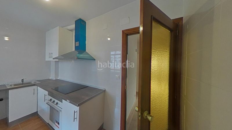 Foto f6e8a631-463e-4046-84c3-8534774f3c92. Pis a calle pedro jiménez 19 a Villaverde Alto Madrid