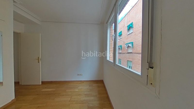 Foto 181a1439-6a38-4da4-aea1-a0472849b15e. Pis a calle de urgel 17 a San Isidro Madrid
