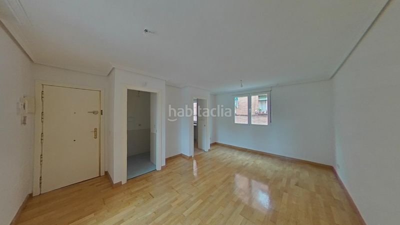 Foto f7968d89-0f47-40d5-b4ce-14a1c742cb3e. Pis a calle de urgel 17 a San Isidro Madrid