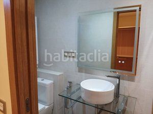 Foto 3a509247-a6ac-43e6-8af8-c6d5fad66934. Lloguer pis a calle de segovia 10 a Palacio Madrid