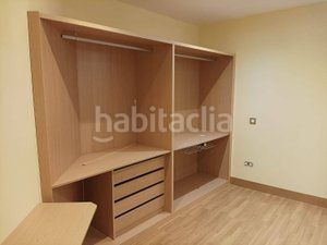 Foto 3a828841-cd52-45f2-8dbb-f2c84819fa12. Lloguer pis a calle de segovia 10 a Palacio Madrid