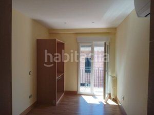 Foto cde1f5ac-9b48-4c58-a861-9d425064a6c0. Lloguer pis a calle de segovia 10 a Palacio Madrid