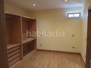 Foto dd9f2524-b00a-4230-8048-2f756c3226ee. Lloguer pis a calle de segovia 10 a Palacio Madrid
