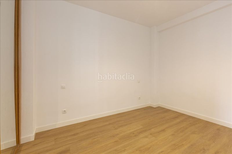 Foto a69e873c-2870-4f3a-baeb-0f9681c5f7c8. Pis a calle de oña 9 a Virgen del Cortijo-Manoteras Madrid