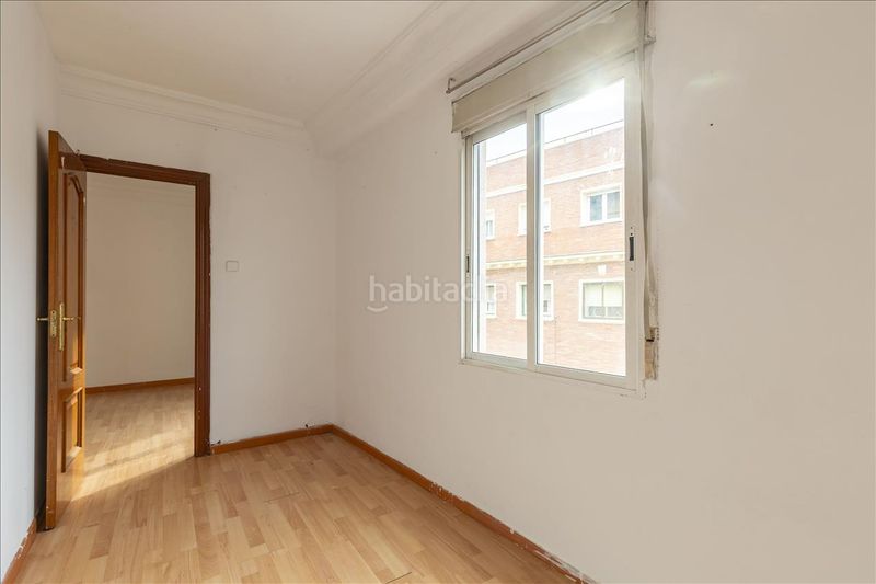 Foto e507ba6f-93fe-43d7-8bb9-005f60a32e60. Piso en calle del radio 15 en Opañel Madrid