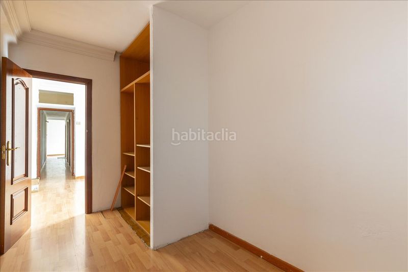 Foto e6f469ff-0f21-48b1-9bc6-d7ca4df4e0ac. Piso en calle del radio 15 en Opañel Madrid
