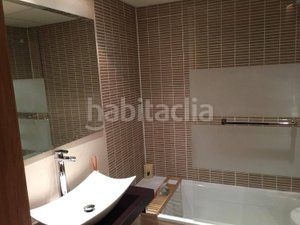 Foto 5b89628e-ab4d-456c-86c3-cb9c714a11de. Pis a calle de valcarlos 35 a Las Tablas Madrid