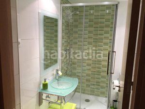 Foto d7b0f27d-17c9-4a80-9a1a-ab0bb5ff7bf3. Pis a calle de valcarlos 35 a Las Tablas Madrid