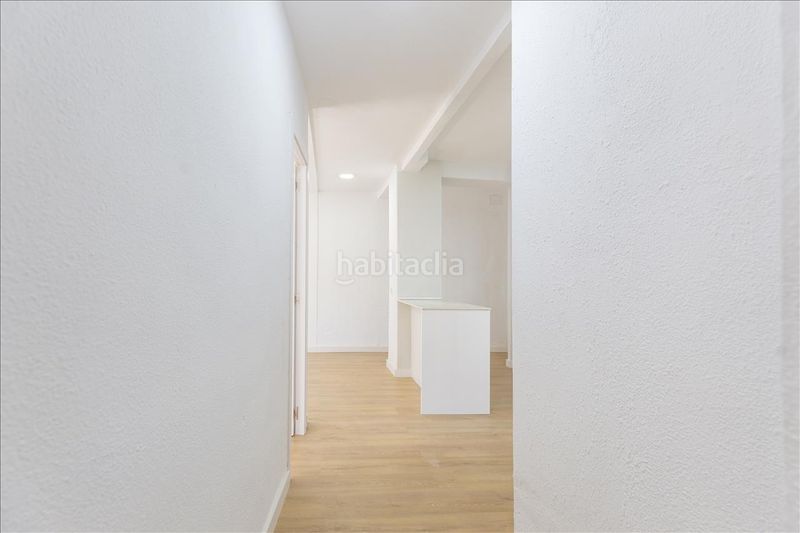 Foto 5c6549df-5777-4c24-a42d-94721d626859. Piso en calle alcalá 402 en Pueblo Nuevo Madrid