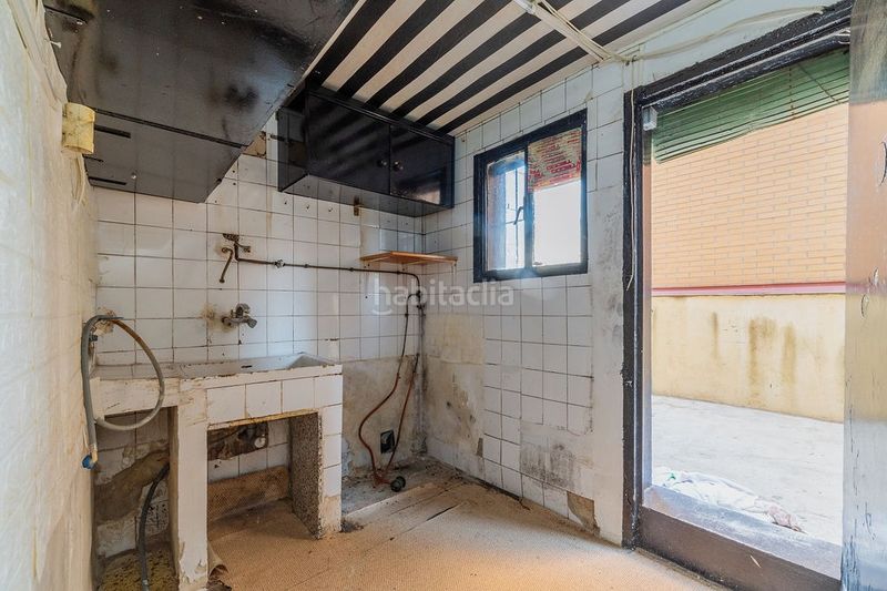 Foto 01eb69b6-8638-4e97-98dd-4b5c15060df4. Piso en calle sorgo 31 en Valdeacederas Madrid