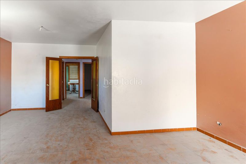 Foto a3221ef8-2a9c-43d0-abf4-3bf8ef4fc37c. Casa adossada a Santa María del Águila Ejido (El)