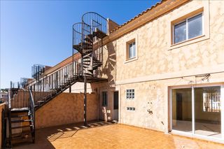 Zweistöckige Wohnung  Calle vista almagro