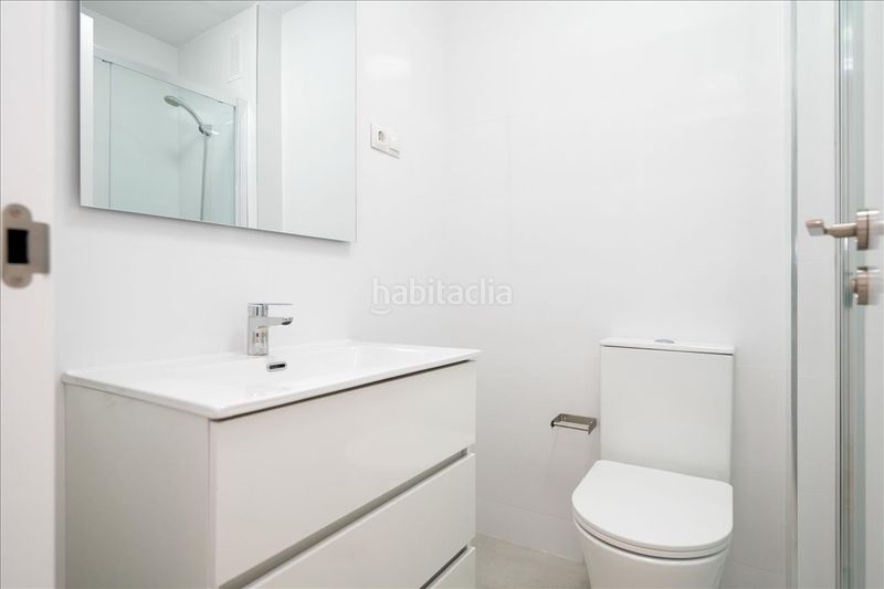 Foto 246c05d4-4a4d-47a9-87c3-009199ae1be8. Appartamento in calle héroe de sostoa 25 in Parque Ayala - Jardín de la Abadía - Huelín Málaga