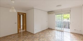 Flat in Calle de reinosa 12