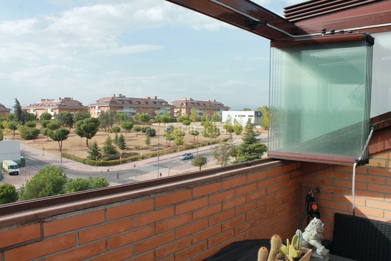 Foto 1753575b-b206-4177-80f6-4785f1f7564a. Dúplex a calle hermanos machado 3 a Sector B Boadilla del Monte