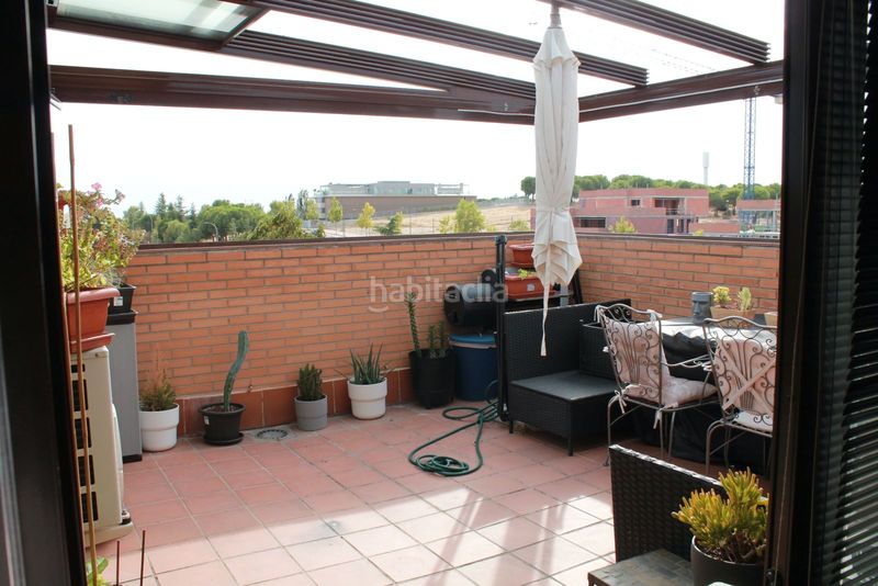 Foto 2436af9d-24ce-4941-800c-4b17ad5a807f. Dúplex a calle hermanos machado 3 a Sector B Boadilla del Monte