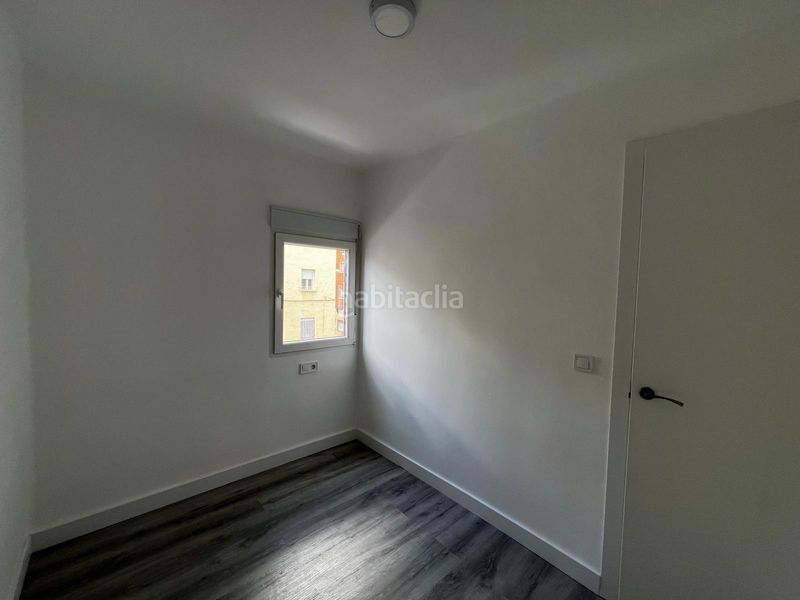 Foto fcbdab10-f575-472f-8f88-61319230ce3f. Pis a calle de tucán 13 a Vista Alegre Madrid