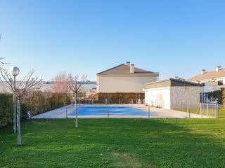 Casa adossada  Calle montañas rocosas. Chalet adosado en venta en aranjuez