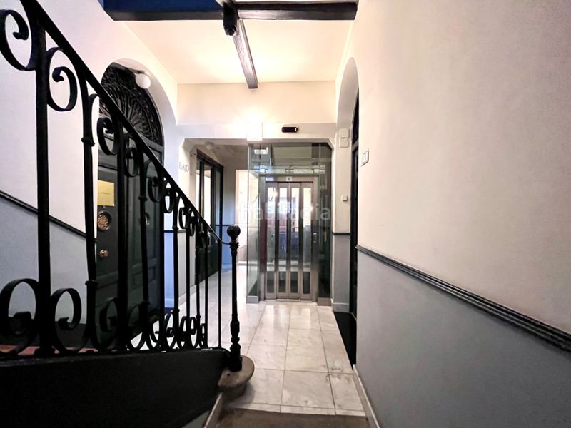 Foto 2129f52b-26c2-4343-a432-903585400017. Local comercial a Cortes-Huertas Madrid