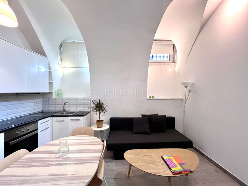 Foto 903ba66e-4808-4bbe-b8af-c657ce206cd7. Local comercial a Cortes-Huertas Madrid