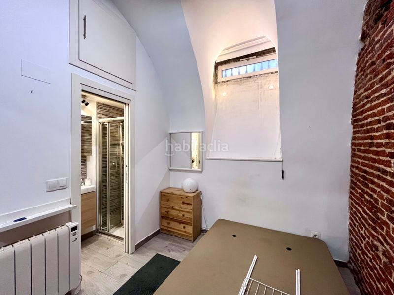 Foto 9d41228b-b585-4442-a5e5-596c9bd74ac8. Local comercial a Cortes-Huertas Madrid