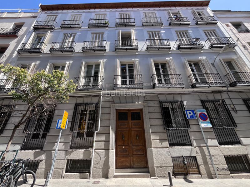 Foto bd4b26e5-5685-4f7c-9fc0-e92225afc33c. Local comercial a Cortes-Huertas Madrid