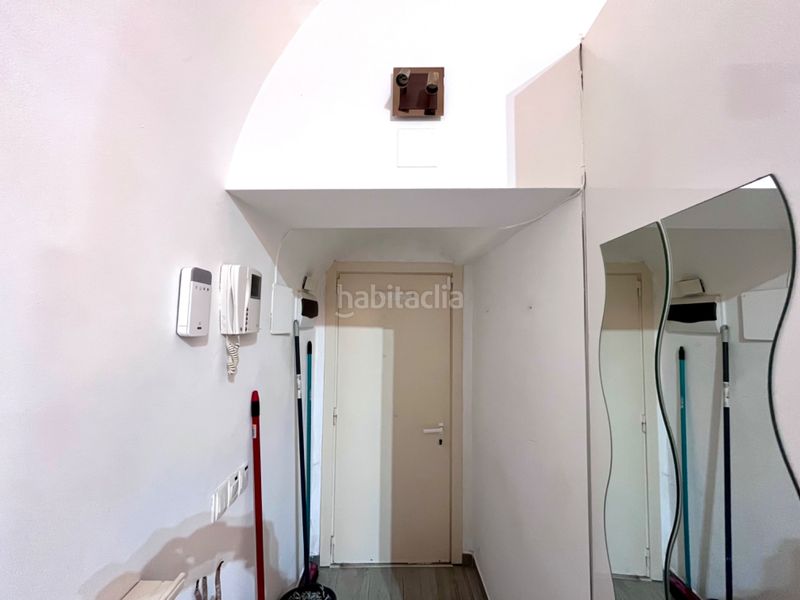 Foto fe6d3198-dcb5-4e6d-bd54-3dfdcfd3f698. Local comercial a Cortes-Huertas Madrid