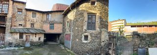 Casa a schiera in Rialp. Finca de pedra de 406 m² amb jardí privat i doble accés al centr