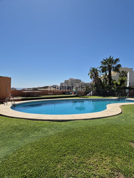 Foto 522ea41f-0dc4-47ad-aa19-2c16b8eab3fc. Casa adossada amb xemeneia aparcament a Cortijo Torrequebrada Benalmádena