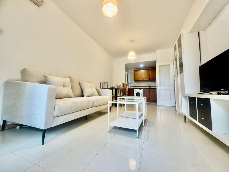 Foto 1f454ca6-5f09-47f6-8141-0260800ffd1f. Pis a calle jacinto 20b a Los Pacos Fuengirola