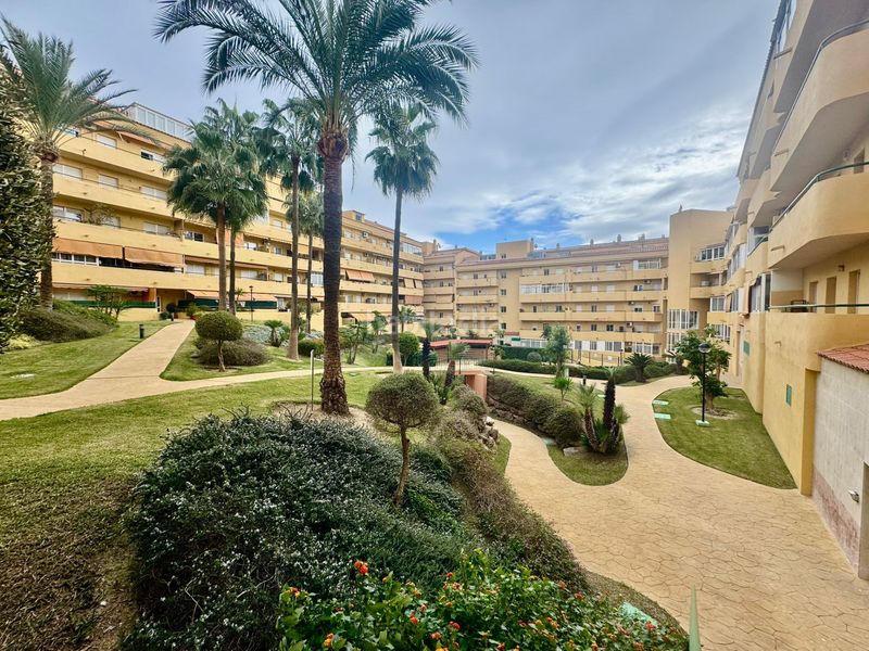 Foto f2246ea4-b525-4611-9685-cd51353e6e25. Pis a calle jacinto 20b a Los Pacos Fuengirola