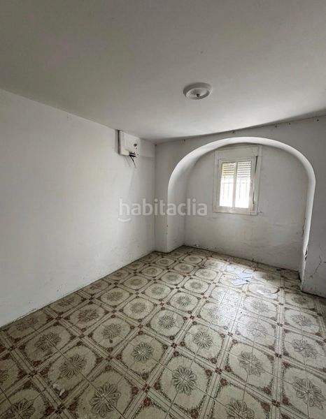 Foto a12595db-81b4-4763-98d7-fa09d5572560. Casa a Paradas