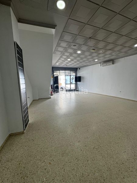 Foto 425952bf-7ea9-4f48-9d48-99b520cf27c2. Local comercial a Arahal