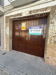 Local commercial à Paradas. Cochera en venta en cpio baroja 76 paradas  !