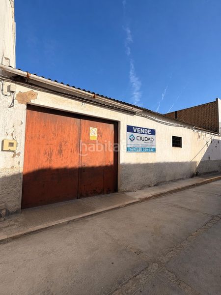 Foto c956a7f7-13b1-48c9-9139-b4002d500d8c. Casa amb aparcament a Arahal