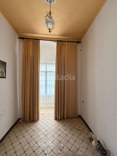 Foto b7af387b-763b-42a9-a730-0ed17c1b061f. Casa a Paradas