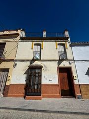Maison à Paradas. Vivienda en venta en una de las zonas más céntricas de paradas !