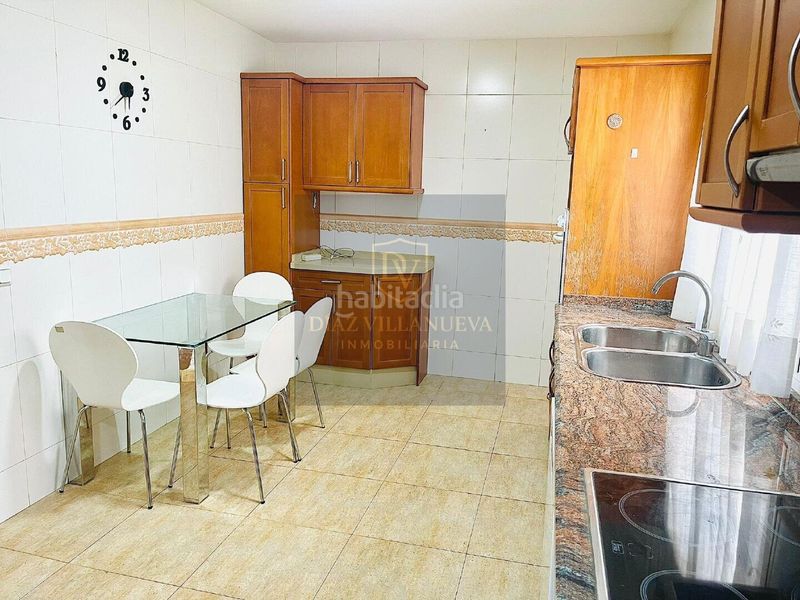 Foto e501fd79-6b2d-4ff5-80be-035c018ca13f. Penthouse in Ensanche-Diputación Alicante