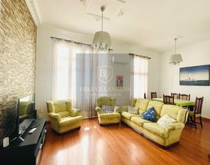 Etagenwohnung in Barrio del Centro
