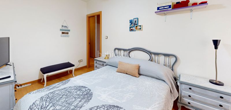 Foto 0b21290f-004d-419a-8f8e-9506f07a2bda. Pis amb aparcament a Albors Valencia