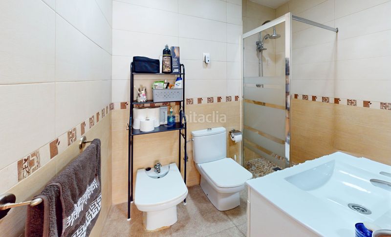 Foto b35c36f9-b39f-4514-bf0f-c7f89c6e8948. Pis amb aparcament a Albors Valencia