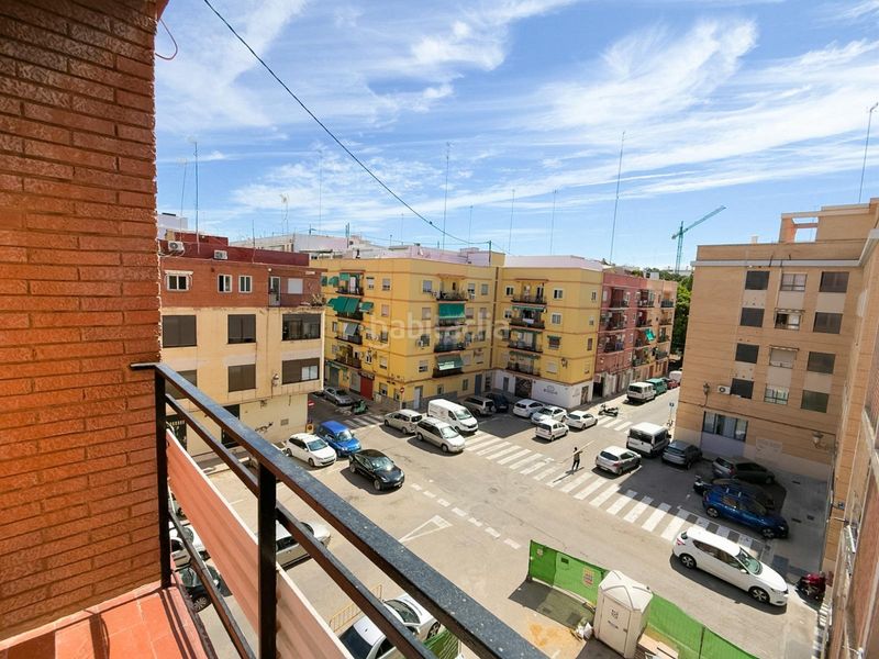 Foto c42efee7-8458-461f-a608-180a44341e83. Pis a Aiora Valencia