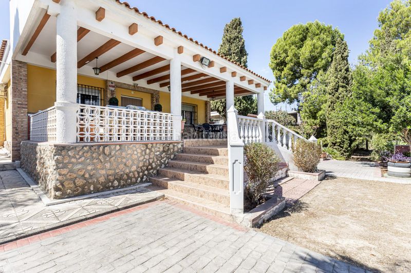 Foto 4aab97cc-5975-4516-a2c9-a6ca5a133c4b. Casa amb calefacció piscina a Parque de la Bombilla Llíria