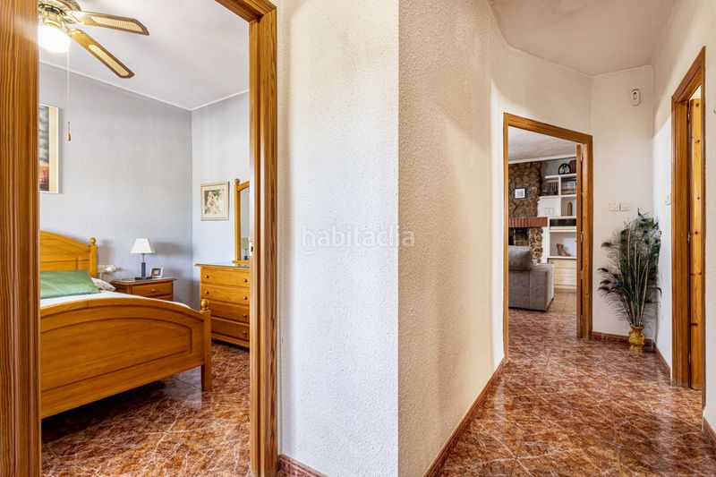 Foto ceb2d725-8936-45ca-99ce-7fd0c0382ea2. Casa amb calefacció piscina a Parque de la Bombilla Llíria