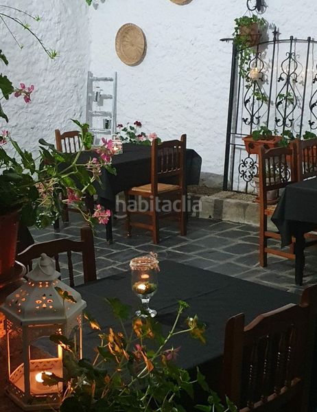 Foto f5cdf517-4ad9-4e3b-9688-02c1230f663b. Local comercial a calle santa maría 29 a Cacabelos