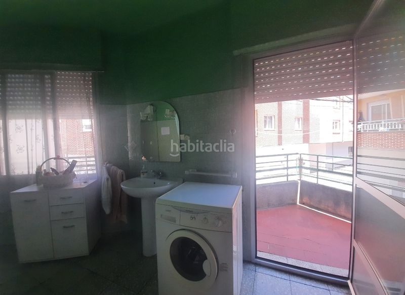 Foto 26b2c4c1-e005-45ad-8f00-fc0ebd673095. Casa a calle las médulas 4 a Cacabelos