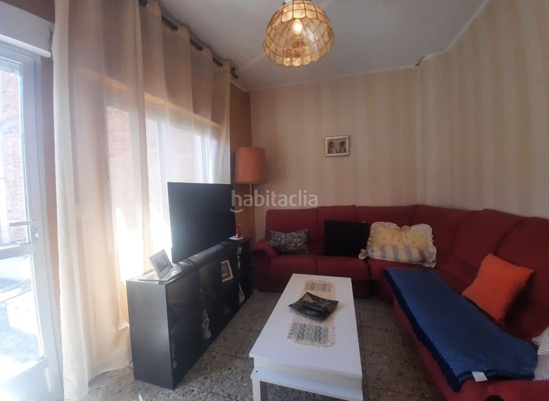Foto c4d68b9c-0bf1-4908-b7ac-4d7c9d8e4d0a. Casa a calle las médulas 4 a Cacabelos