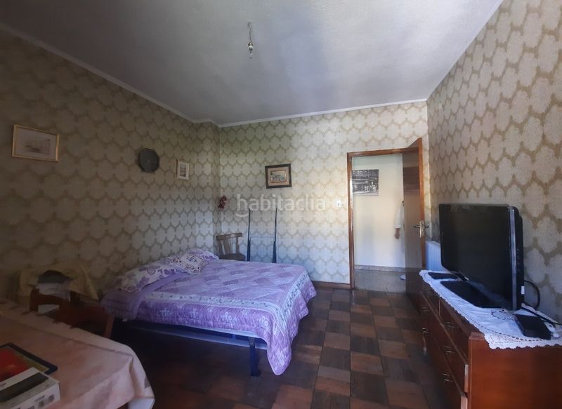 Foto d932b538-df2f-4a3c-b6dc-e3b159855739. Casa a calle las médulas 4 a Cacabelos