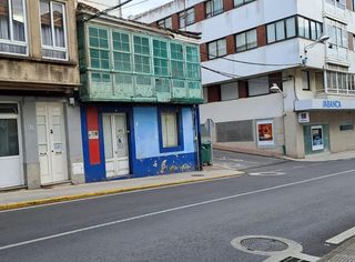 Casa in Avenida da escola de gaitas 51-53. Ría de ortigueira! oportunidad para inversores!!