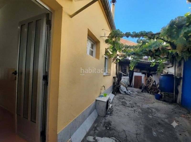 Foto b201bf16-7a97-4dc2-aef4-df8ddd511d81. Casa a calle el greco 9 a Cuatro Vientos Ponferrada